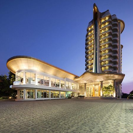 Viva Garden Serviced Residencia Bangkok Exterior foto