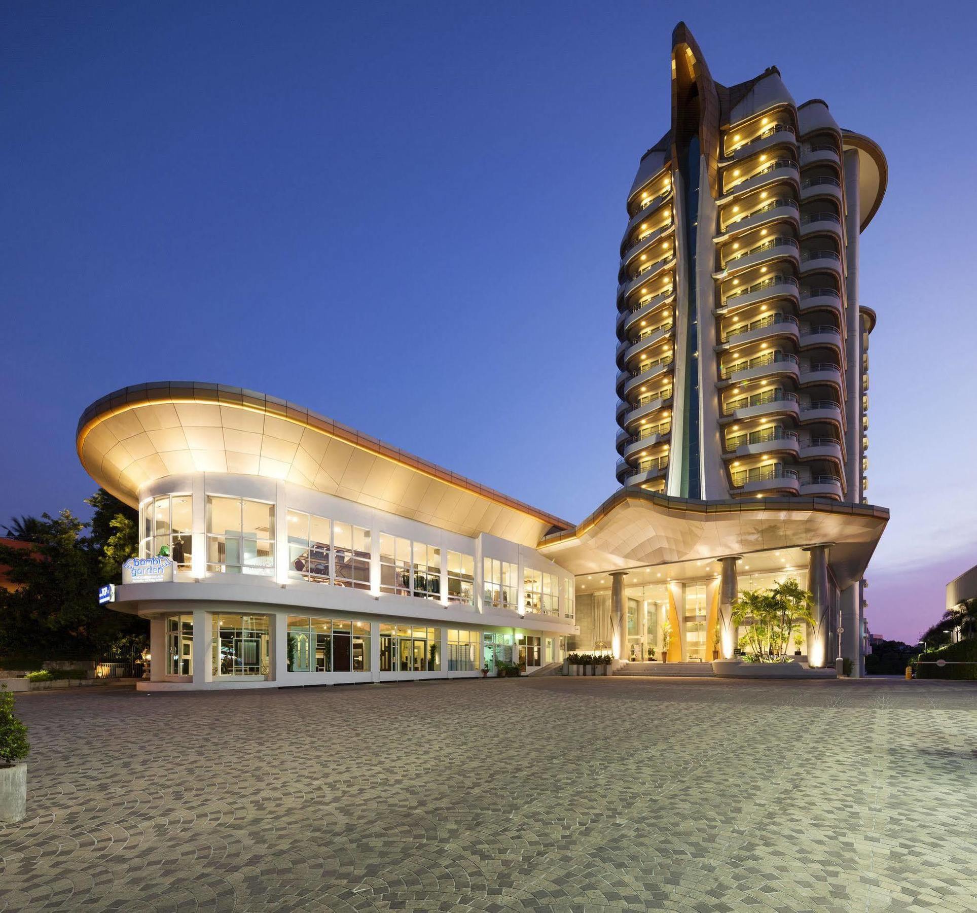 Viva Garden Serviced Residencia Bangkok Exterior foto